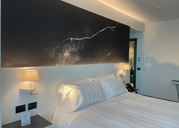 Life Hotel
