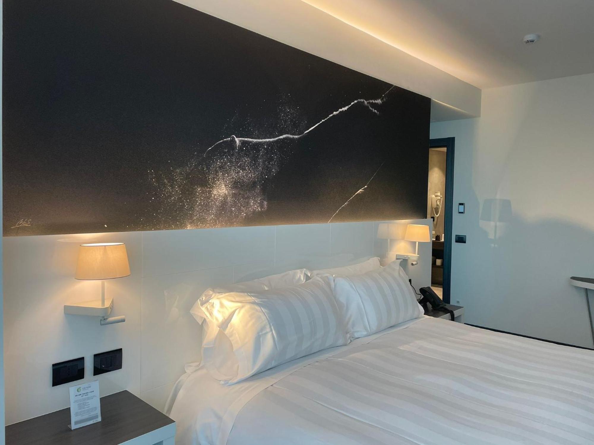 Life Hotel